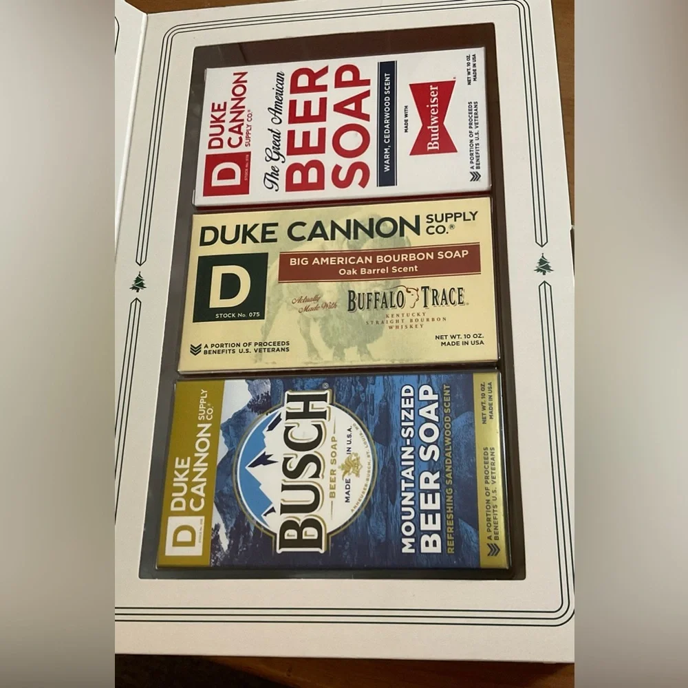 Duke Cannon Supply Co. Jingle Booze Men Grooming Cleanser - Green